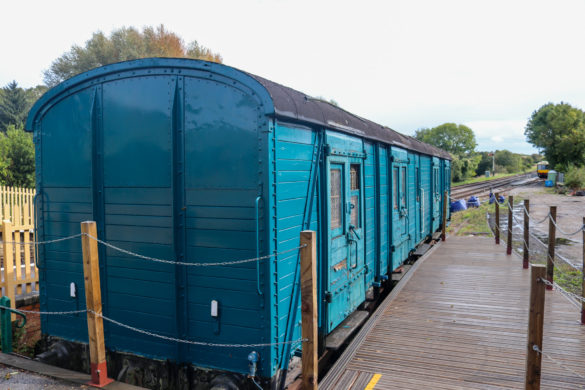 Vintage blue carriage at Corfe Castle station