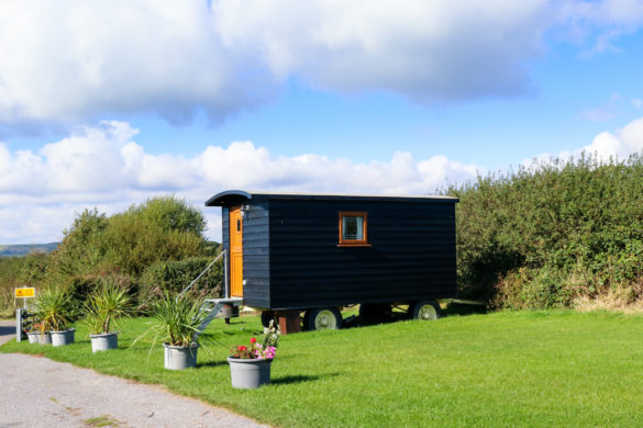 Self-catering glamping hut at Woodyhyde Campsite near Corfe Castle
