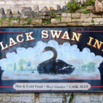 Hot & cold food and cask ales at the Black Swan in Swanage