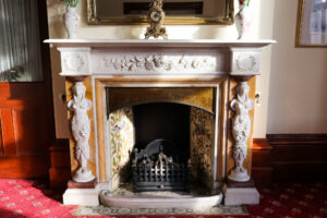 Purbeck House Hotel lounge mantlepiece